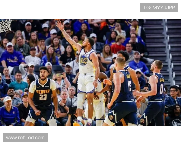 库里精准挡拆助攻效率提升明显，拉开球队进攻空间