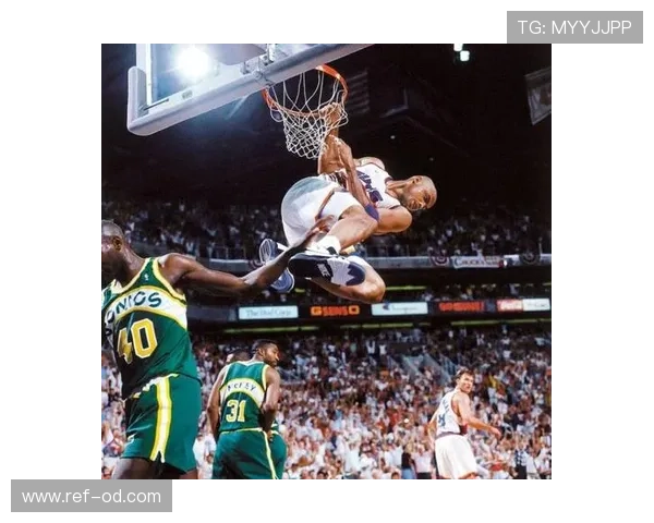 查尔斯巴克利篮下强攻效率远超德雷克斯勒主导球队进攻结构明显提升