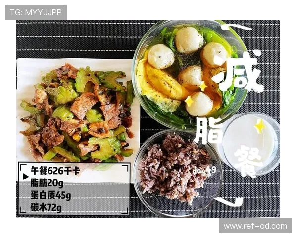 莱德基每天游5公里，早餐吃三块牛排——这还是她减脂期的食谱？