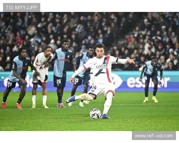 巴黎圣日耳曼在缺乏超级核心的情况下，球队整体性是否正逐步增强？